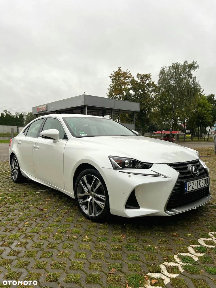 Lexus IS 200t Elite - 3