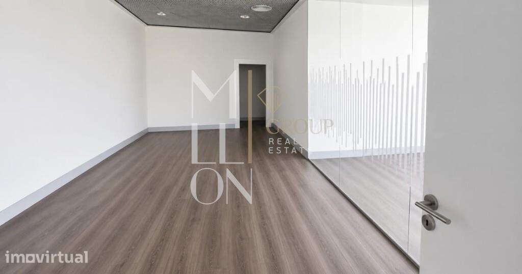 Loja Comercial de Prestígio | 300,40 m2 | Rua Pinto Bessa – Porto - Grande imagem: 5/7