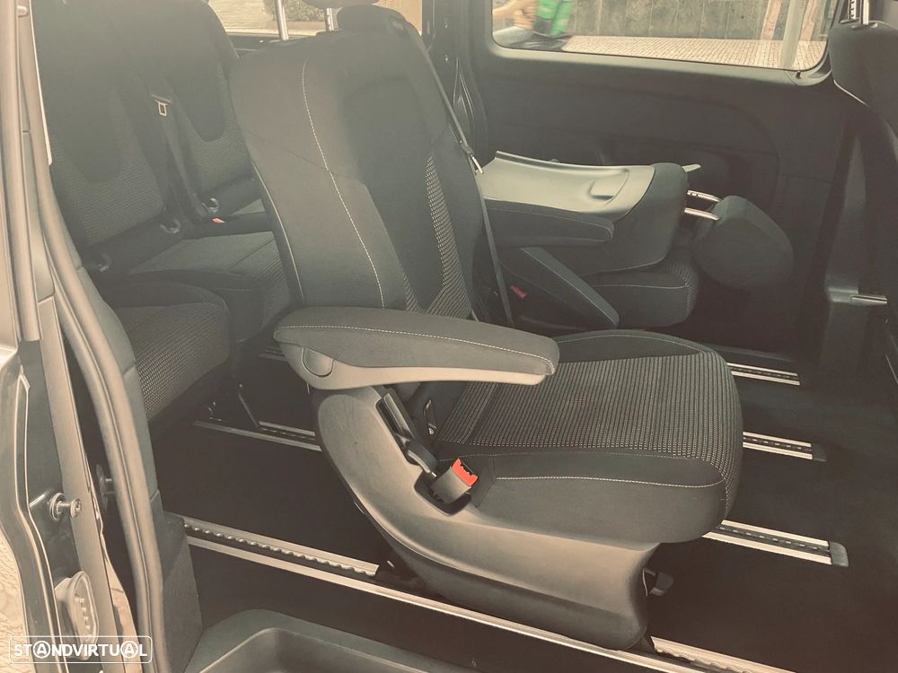 Mercedes-Benz V 220 d Longo - 12