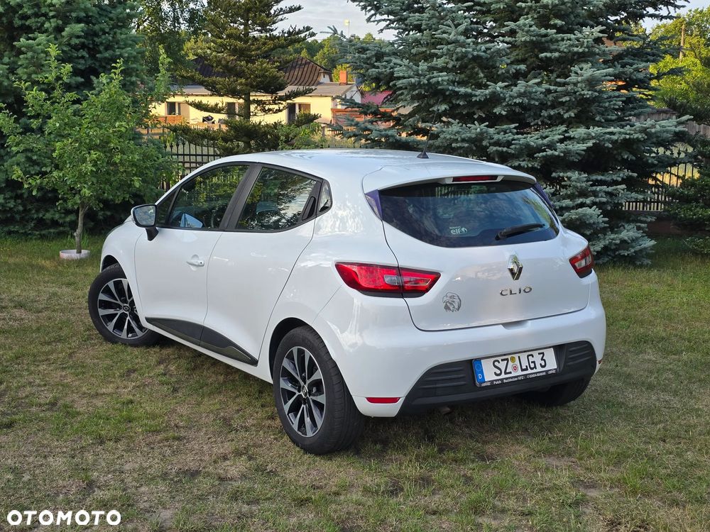 Renault Clio - 12