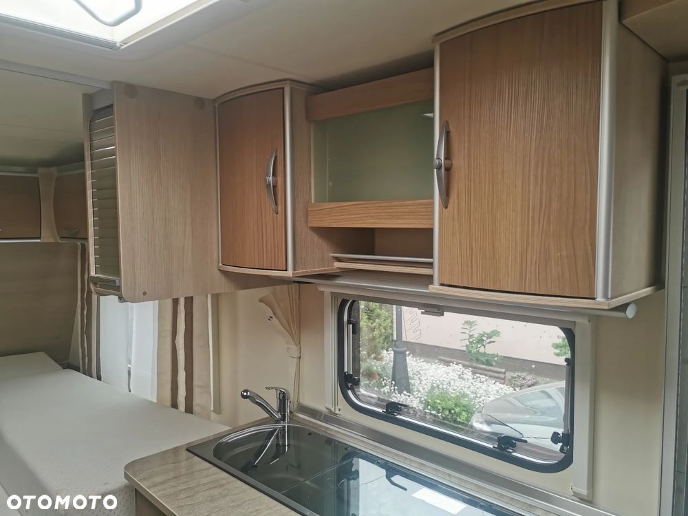 Burstner Averso Comfort 460LT - 32