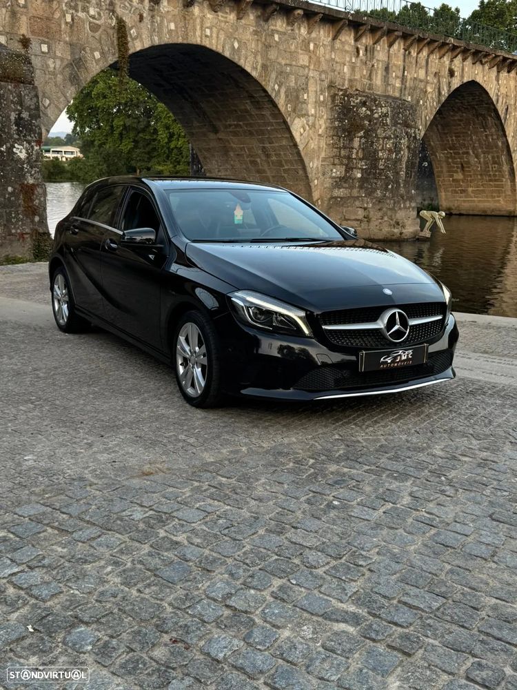 Mercedes-Benz A 180 CDI (BlueEFFICIENCY) Urban - 2