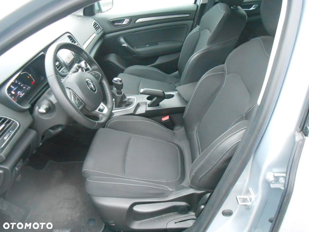Renault Megane ENERGY dCi 110 PLAY - 11