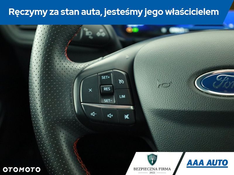 Ford Kuga - 17