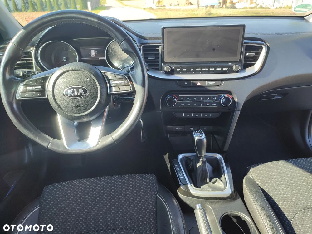 Kia XCeed - 5
