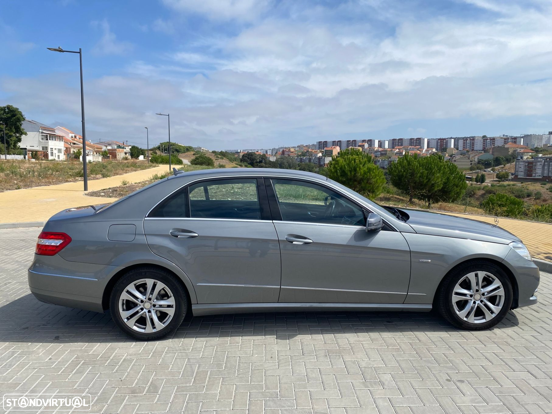 Mercedes-Benz E 250 CDi Avantgarde BlueEfficiency - 4