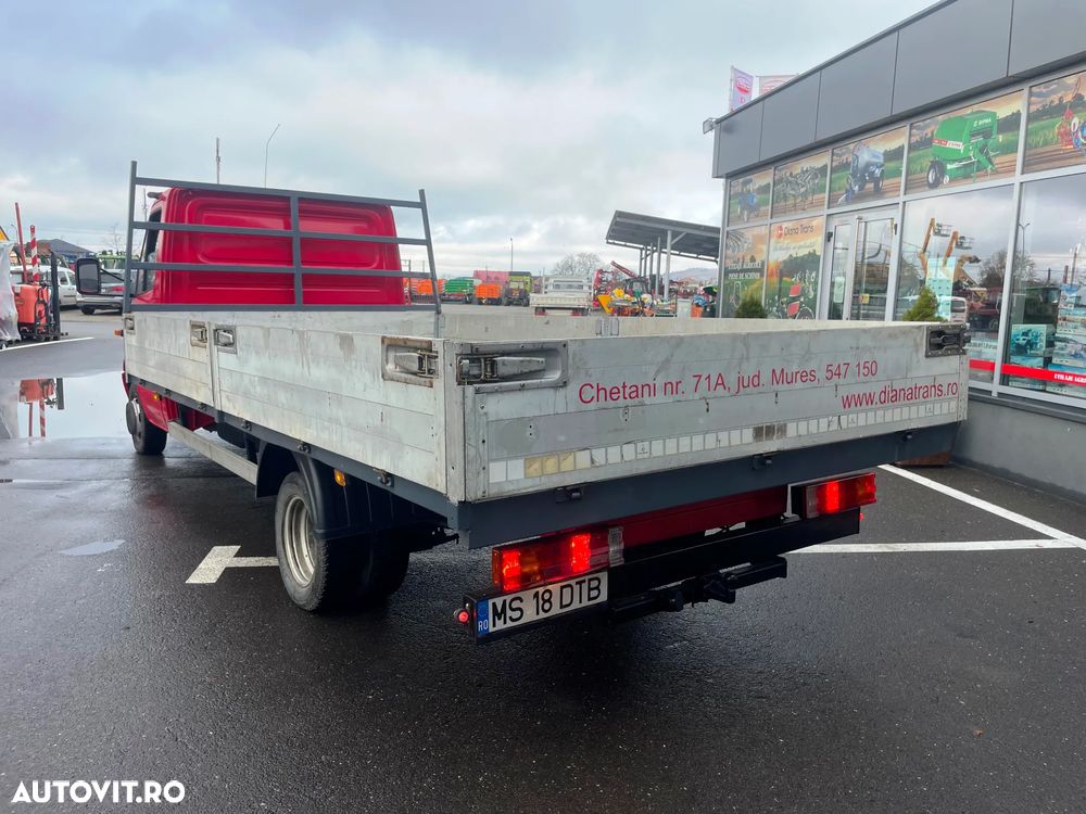 Mercedes-Benz Sprinter - 4