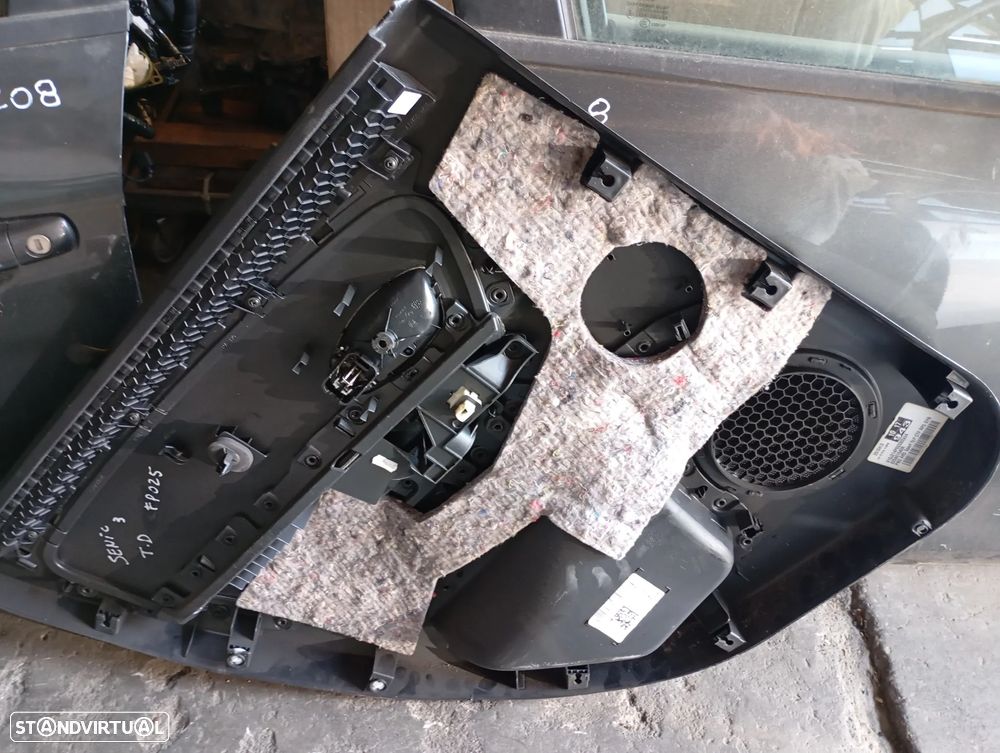 RENAULT SCENIC III / 3 FORRA PORTA TRAS DIREITA - FP025 - 6