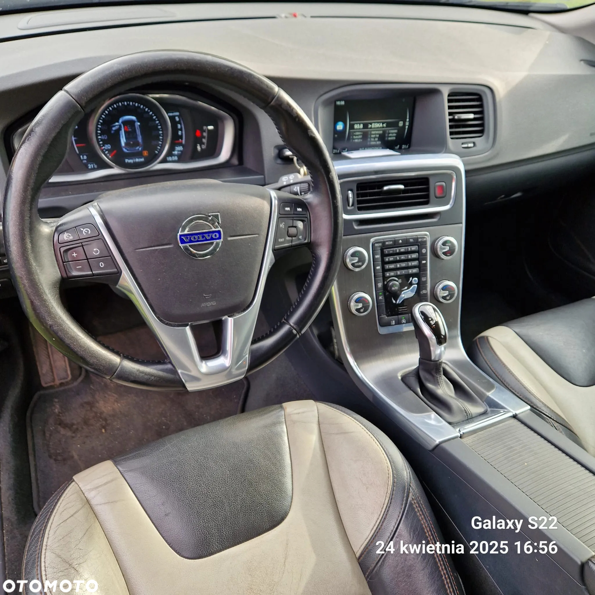 Volvo V60 Cross Country D4 Drive-E Summum - 4