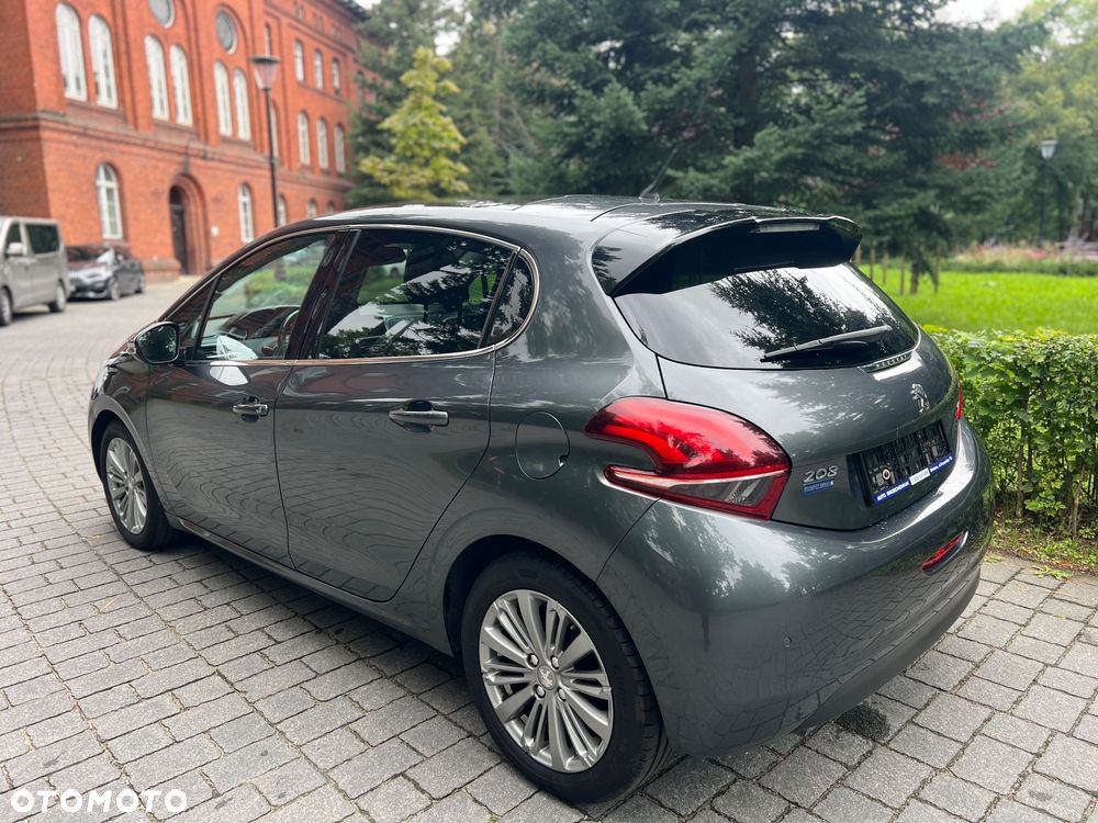 Peugeot 208 1.6 BlueHDi Allure S&S - 20
