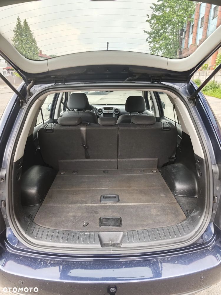 Kia Carens - 2