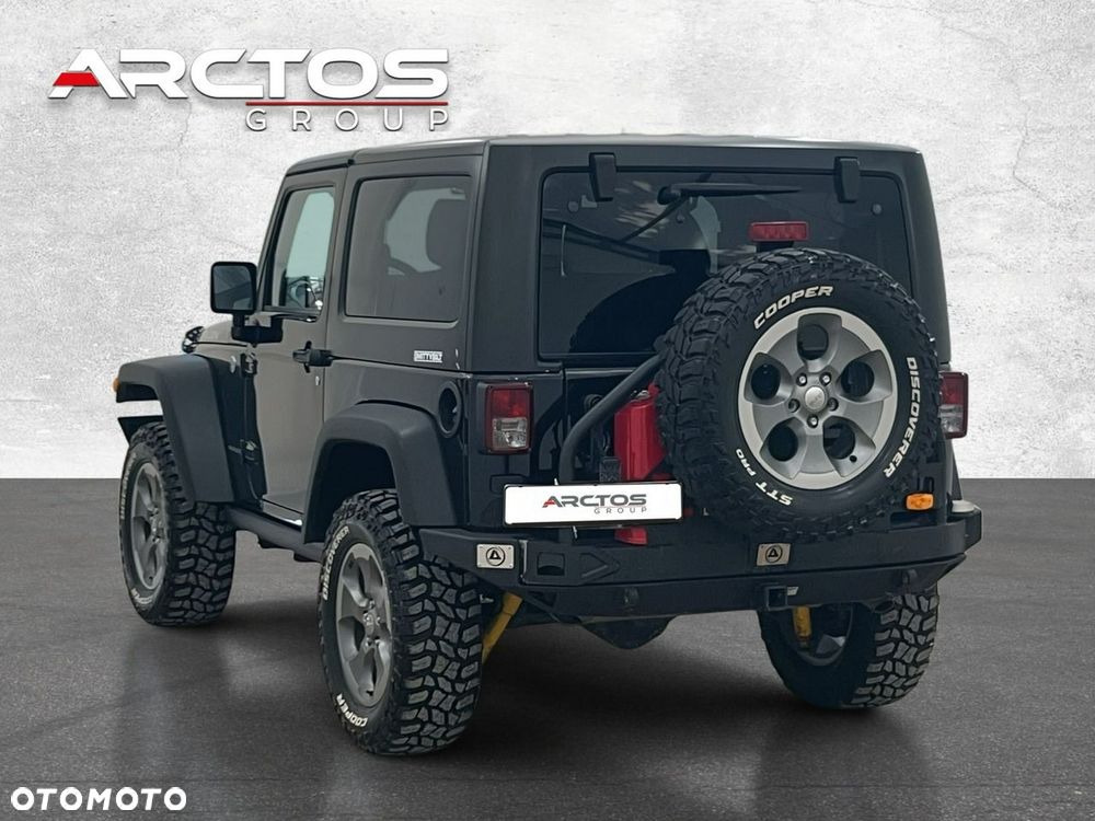 Jeep Wrangler - 8