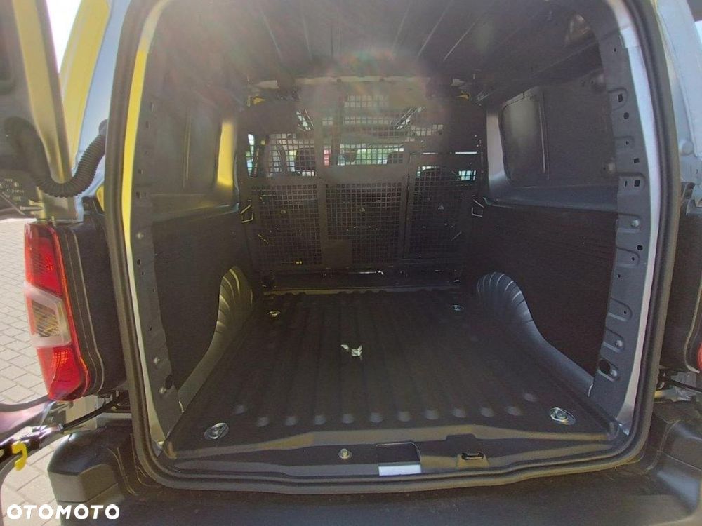 Fiat Doblo Maxi CrewVan 1.5 BlueHDI S&S (bryg.) - 12