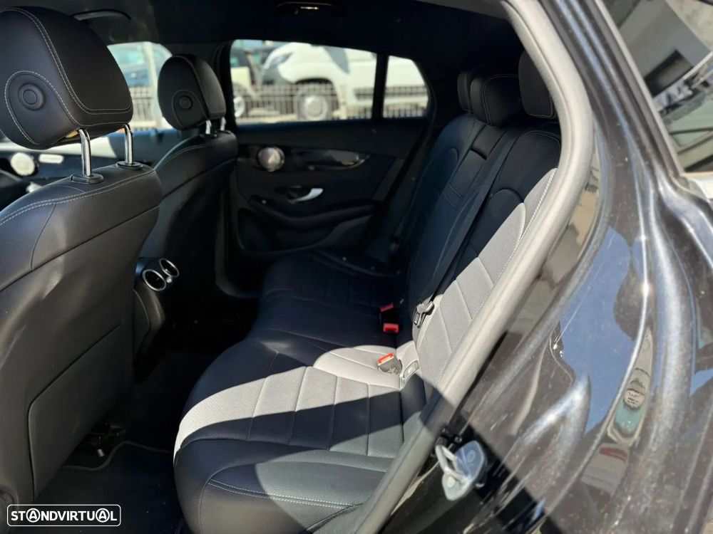 Mercedes-Benz GLC 300 - 21