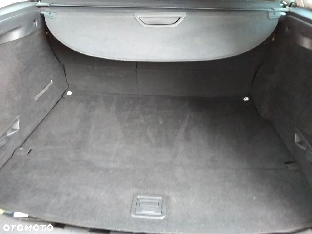 Renault Megane 1.6 dCi Energy Bose - 9