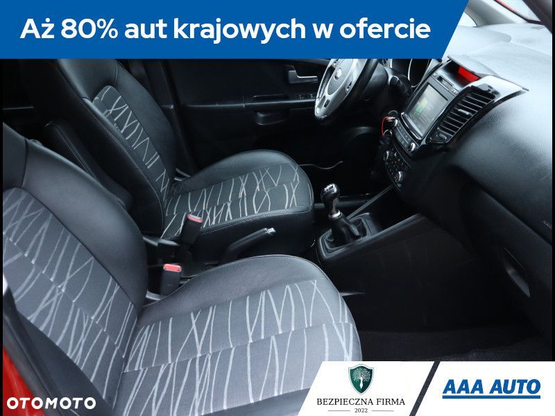 Kia Venga - 10