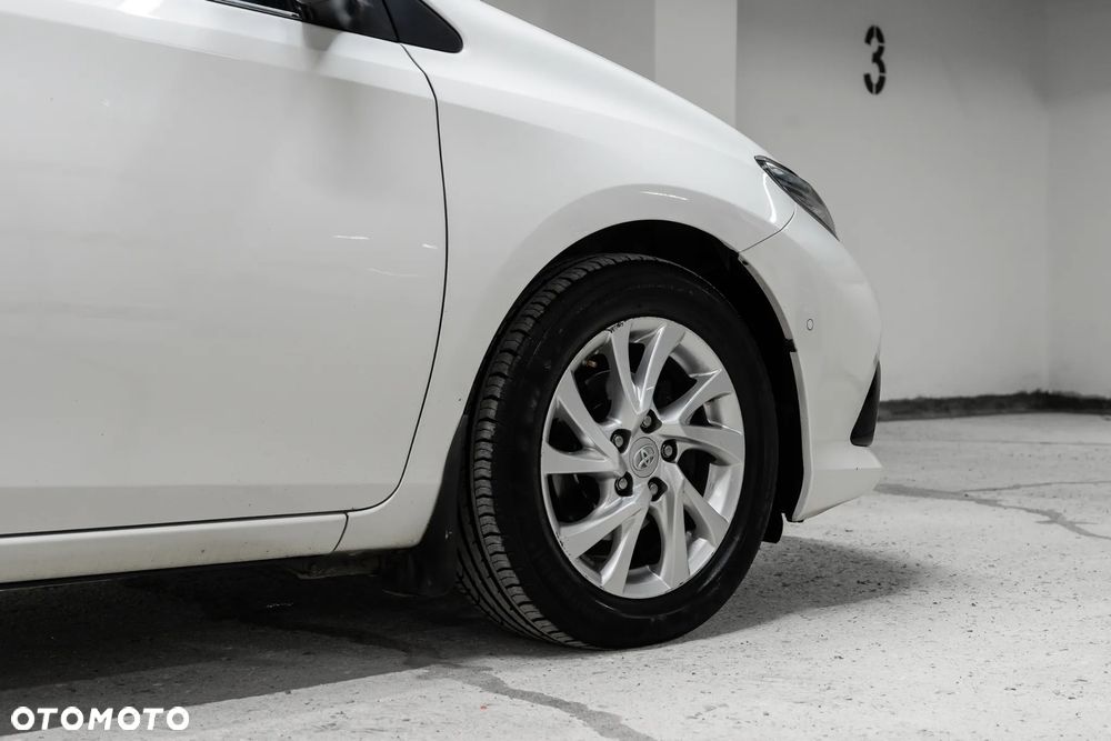 Toyota Auris 1.4 D-4D Premium - 18