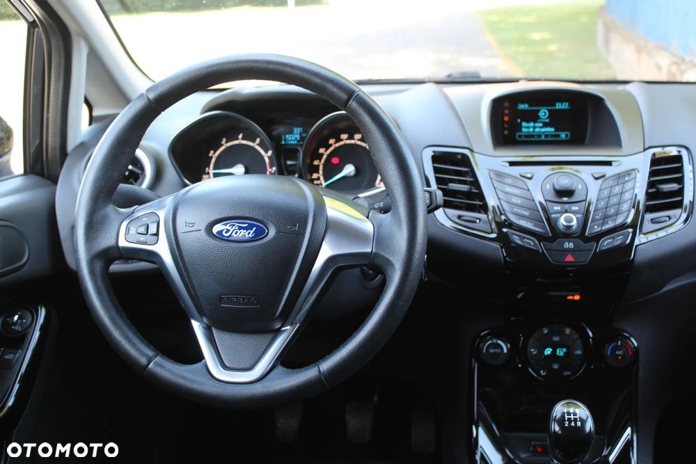 Ford Fiesta 1.0 EcoBoost Titanium - 23