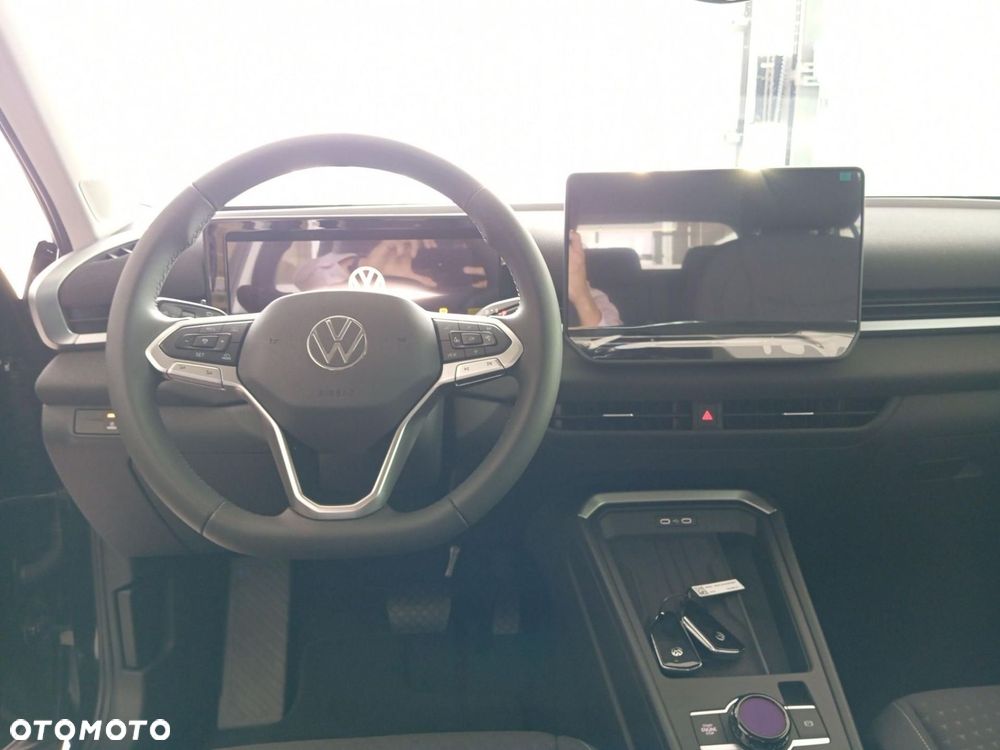 Volkswagen T-Roc - 14