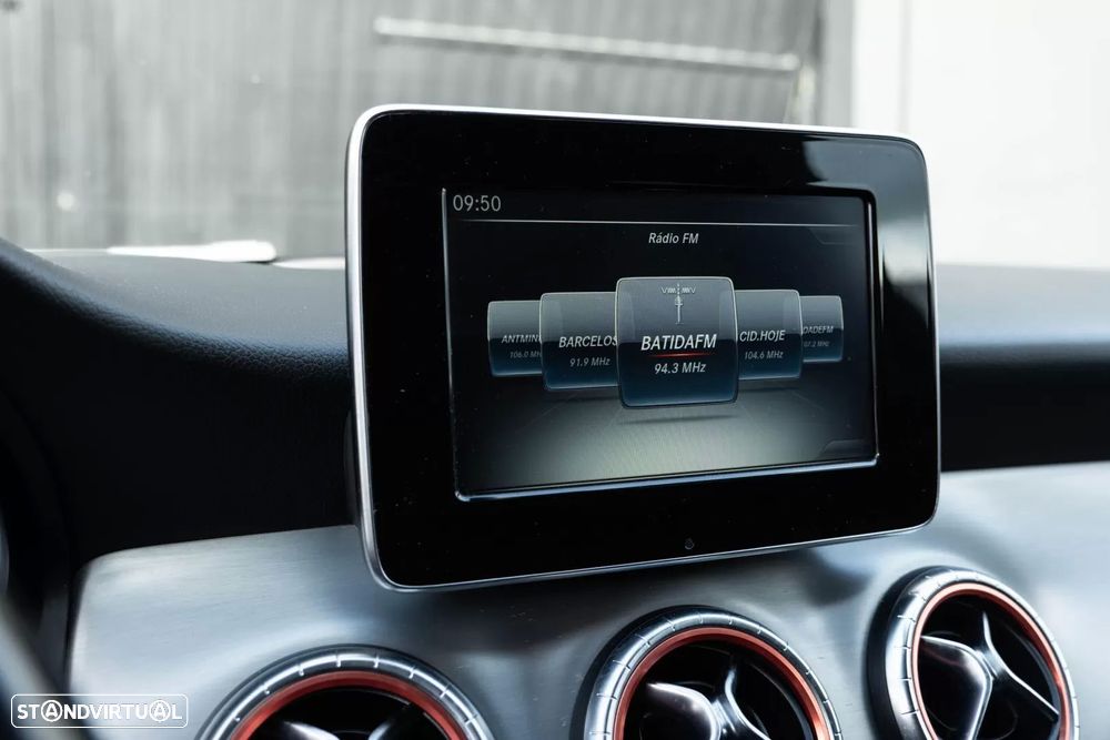 Mercedes-Benz CLA 220 d Shooting Brake AMG Line Aut. - 18