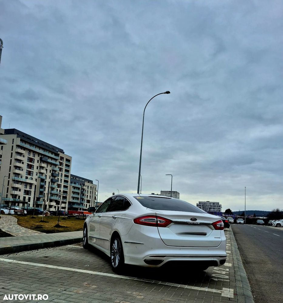 Ford Mondeo 2.0 HEV Vignale - 2