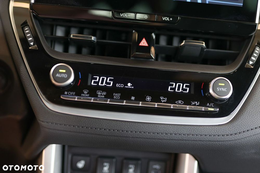 Toyota Corolla Cross 2.0 Hybrid Executive - 27