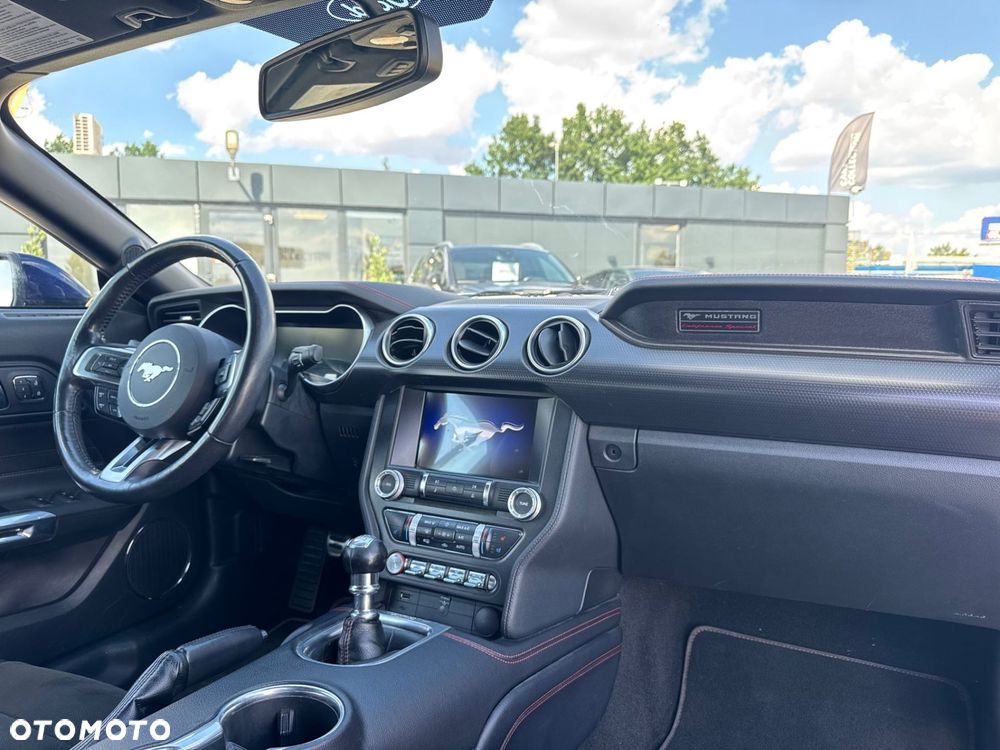 Ford Mustang - 16