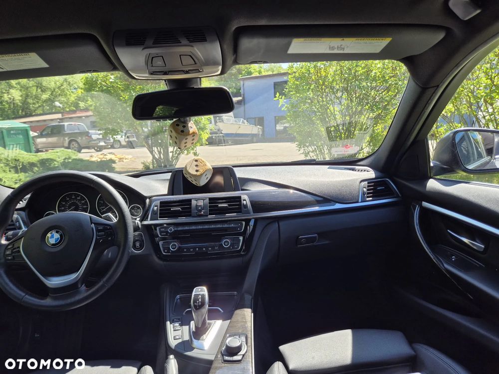 BMW Seria 3 330i Edition Luxury Line Purity - 14