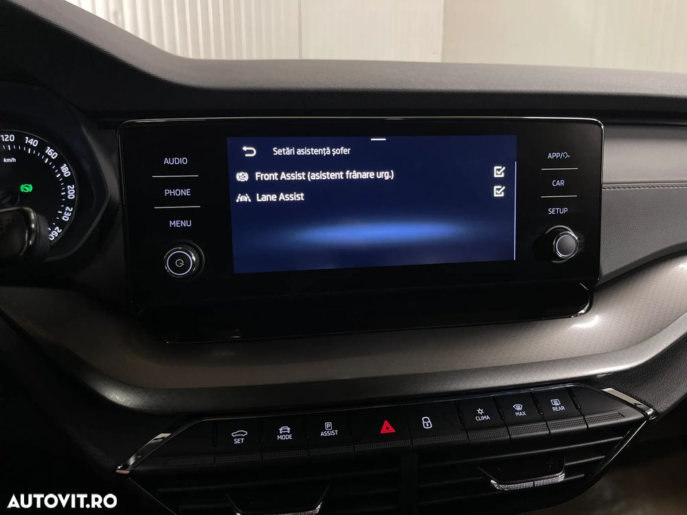 Skoda Octavia 2.0 TDI DSG Ambition - 17