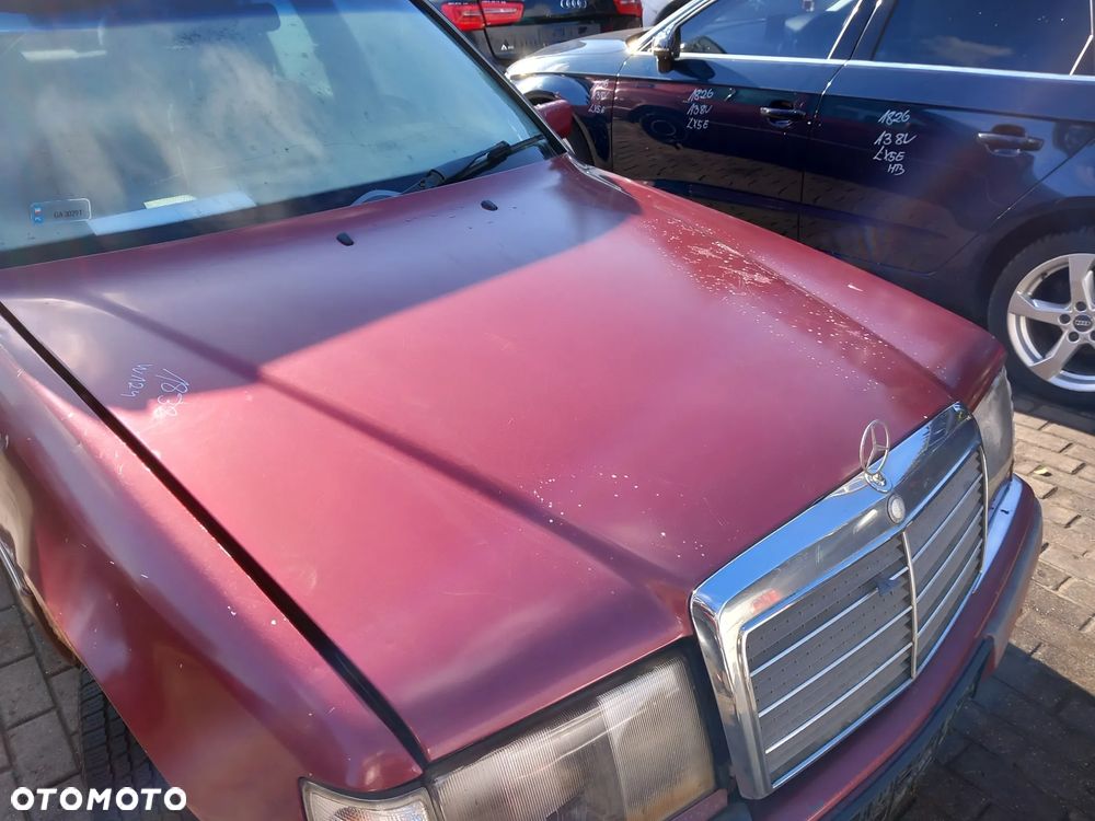 MERCEDES W124 MASKA POKRYWA SILNIKA - 3