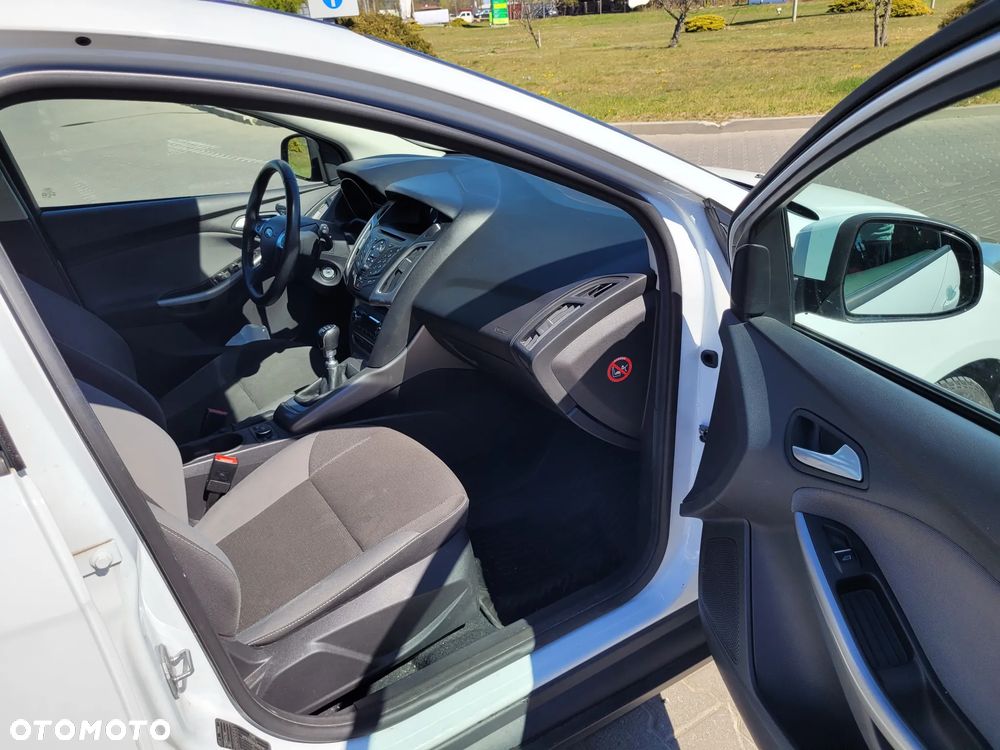Ford Focus - 13