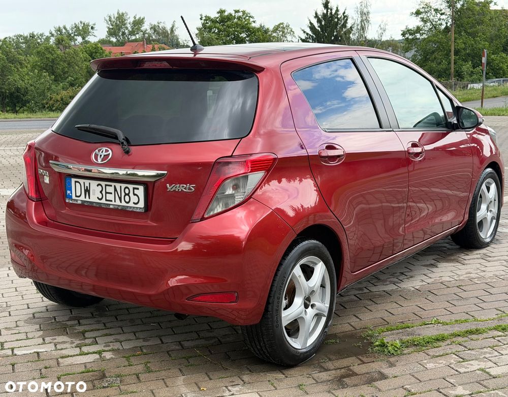 Toyota Yaris 1.33 Premium - 6