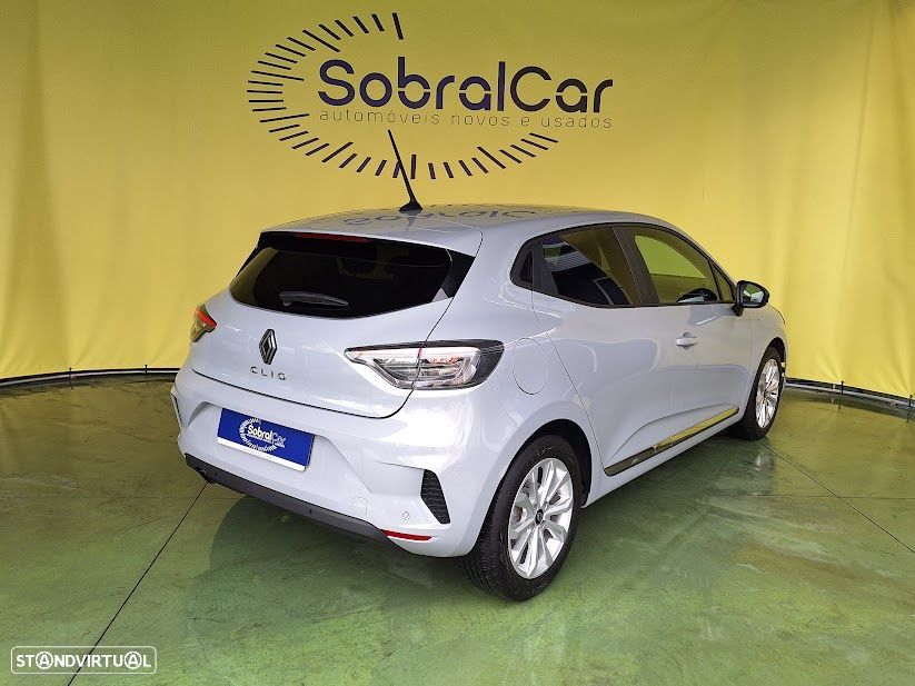 Renault Clio 2024 photo 3