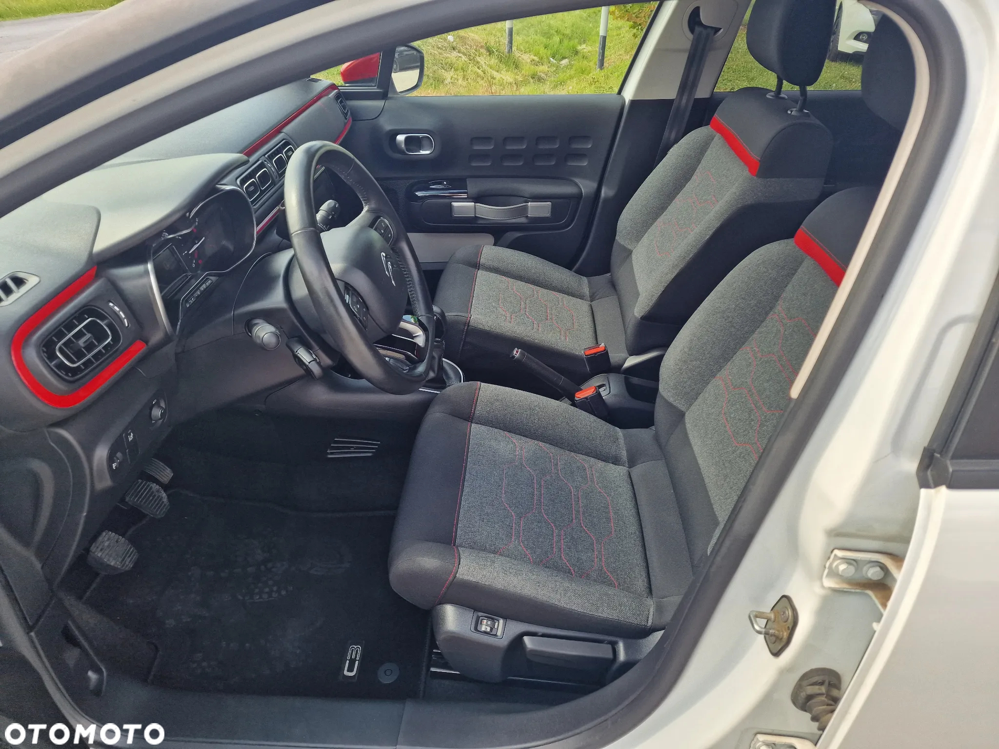 Citroën C3 1.2 PureTech Shine - 16