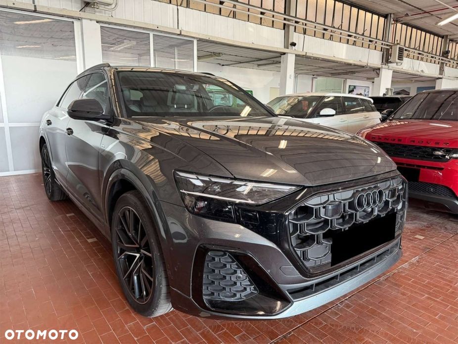 Audi Q8 - 6