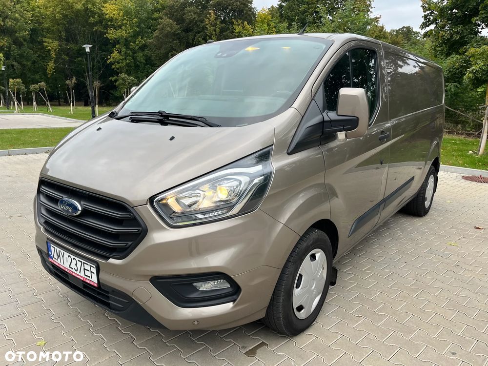Ford Custom - 15