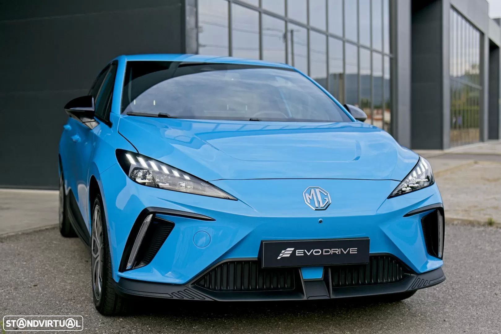 MG MG4 64 kWh Luxury - 28