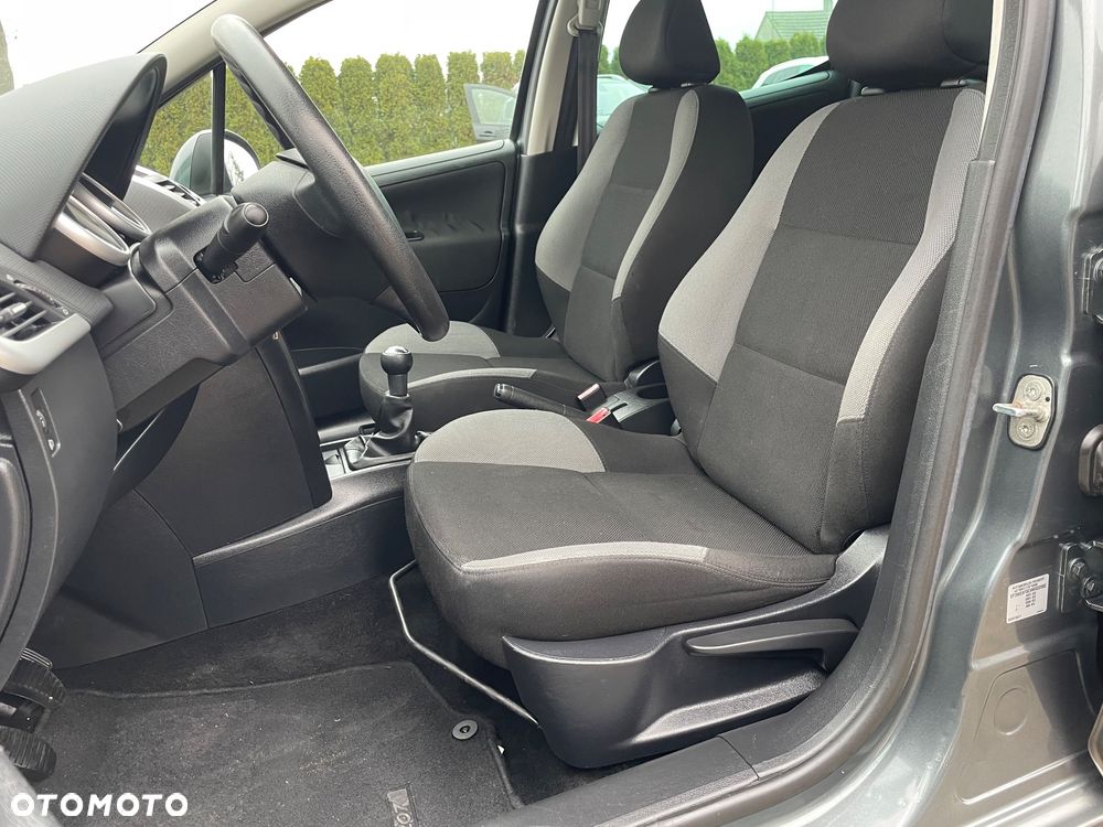 Peugeot 207 - 35