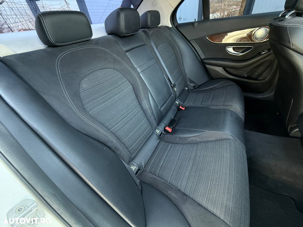 Mercedes-Benz C 220 (BlueTEC) d 7G-TRONIC Avantgarde - 21