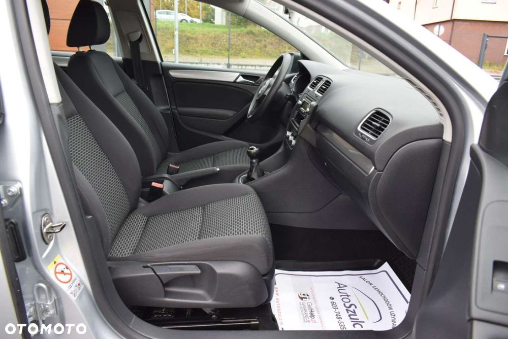 Volkswagen Golf - 21