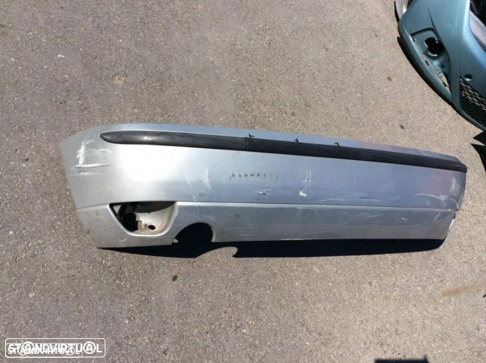 Parachoque ford focus 2001 - 1