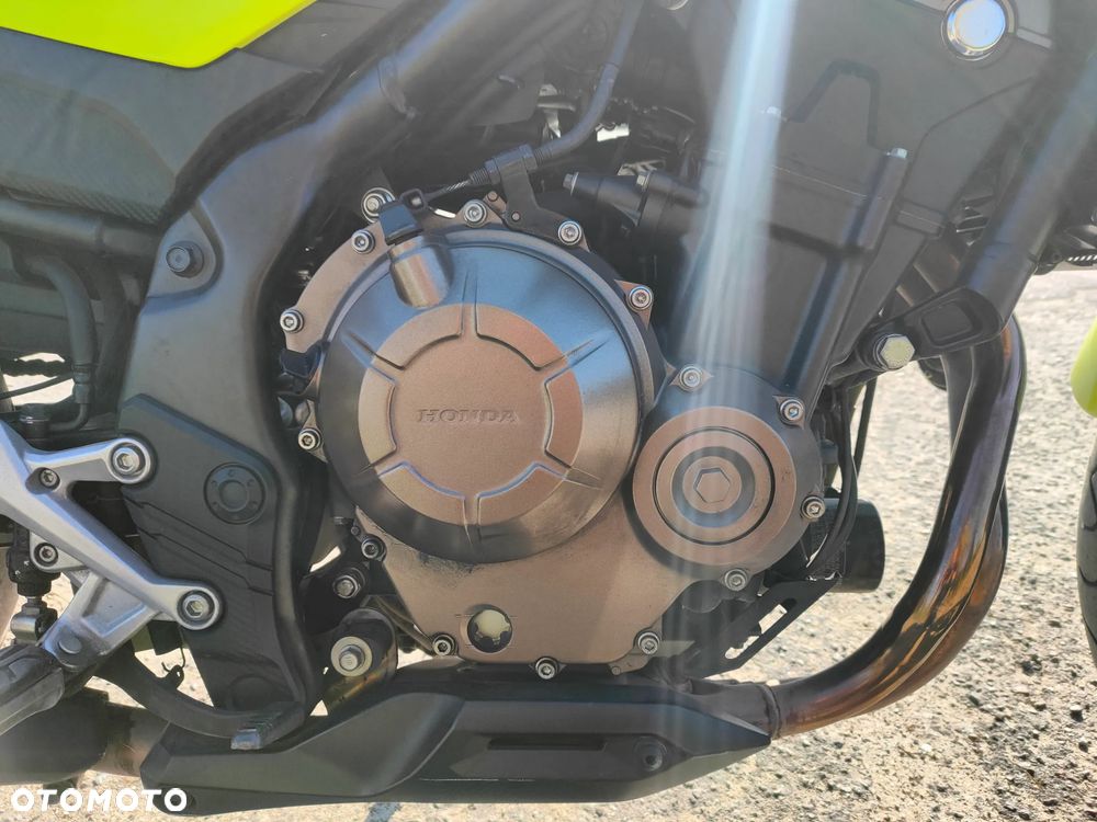 Honda CB - 11