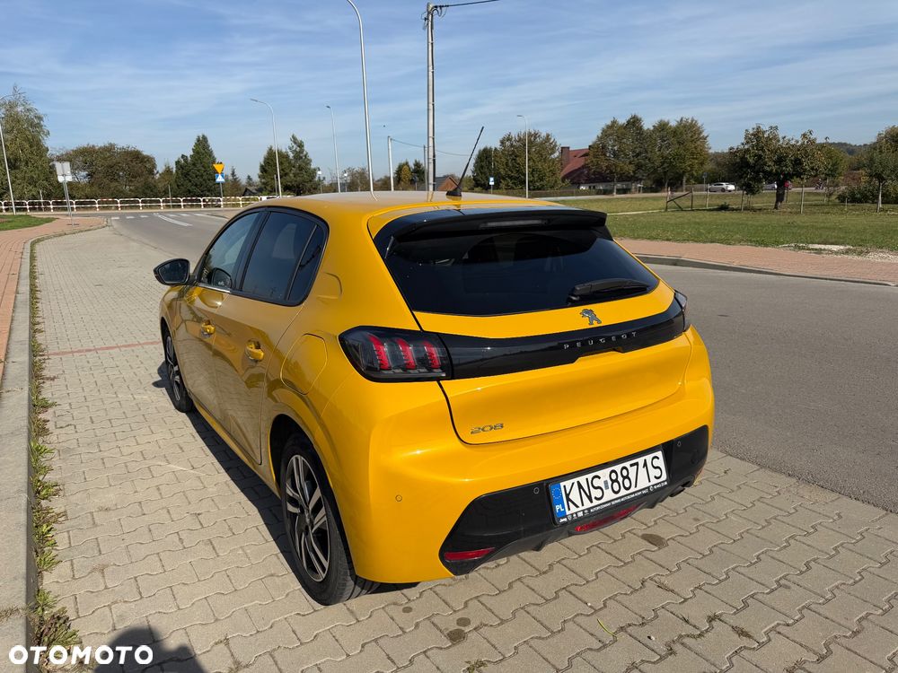 Peugeot 208 - 6