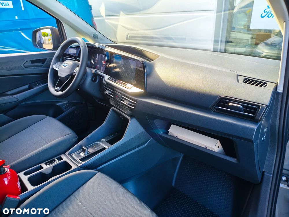 Ford Transit Connect - 8