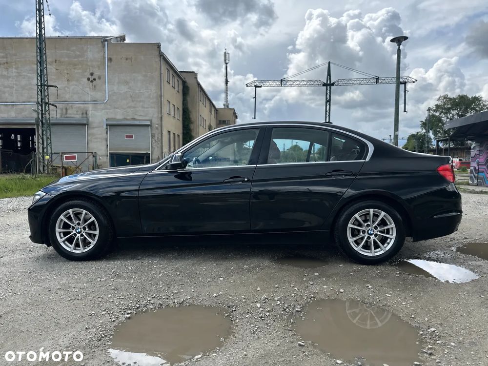 BMW Seria 3 320d Efficient Dynamic Edition Luxury Line - 11