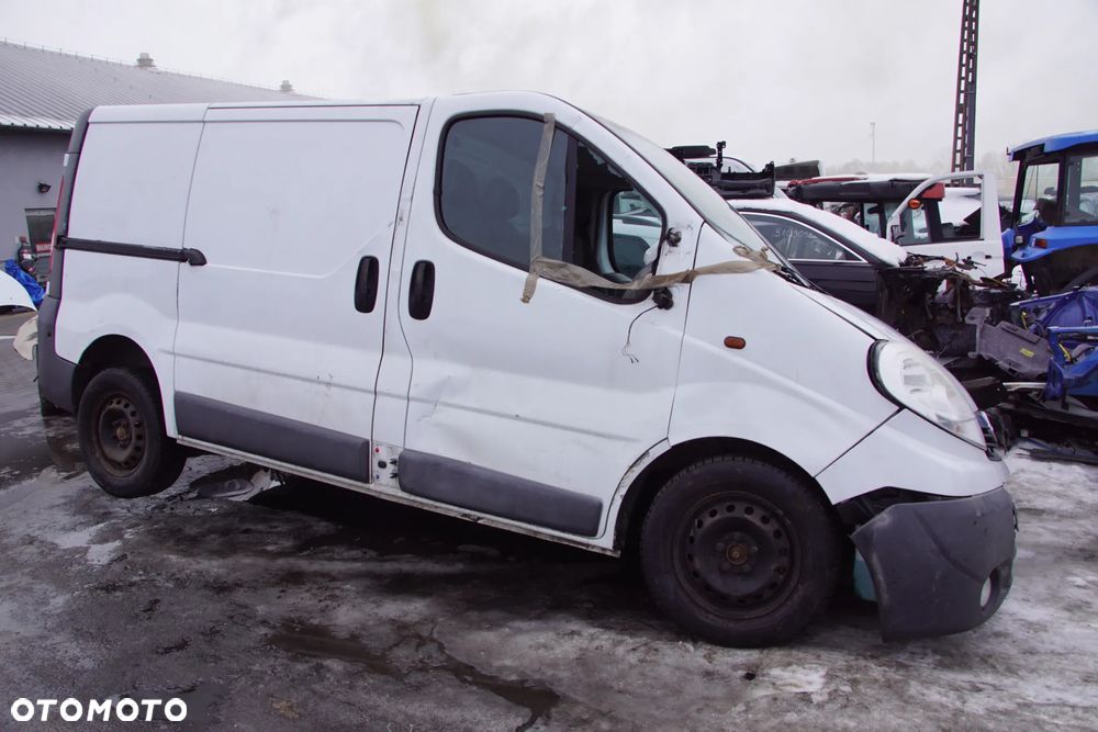 Auto na części - Opel Vivaro A Lift 2.0 CDTI 114 KM M9R630 PF6024 10U 2014R Silnik Skrzynia Drzwi Maska Zderzak Błotnik Lusterko Lampa Klamka Szyba Deska Kokpit Sterownik Moduł Czujnik Licznik Panel Kierownica - 2