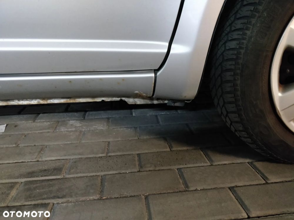 Toyota Yaris 1.0 Base - 13