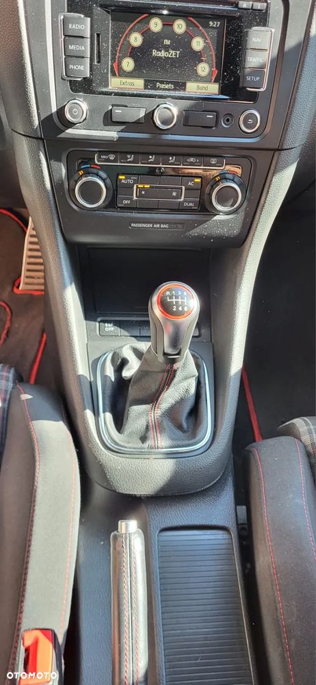Volkswagen Golf VI 2.0 TSI GTI - 10