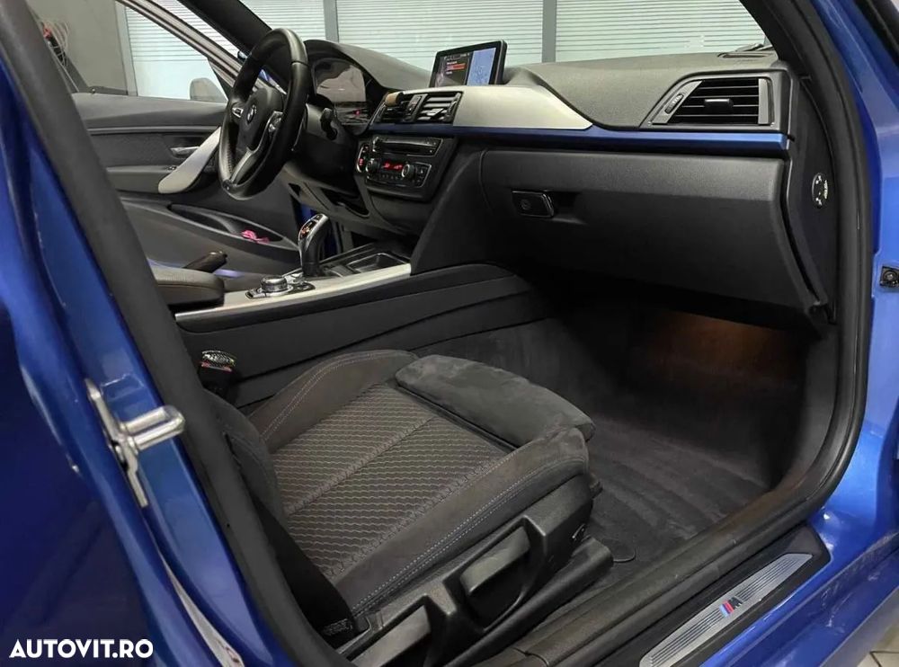 BMW Seria 3 330d xDrive AT - 4