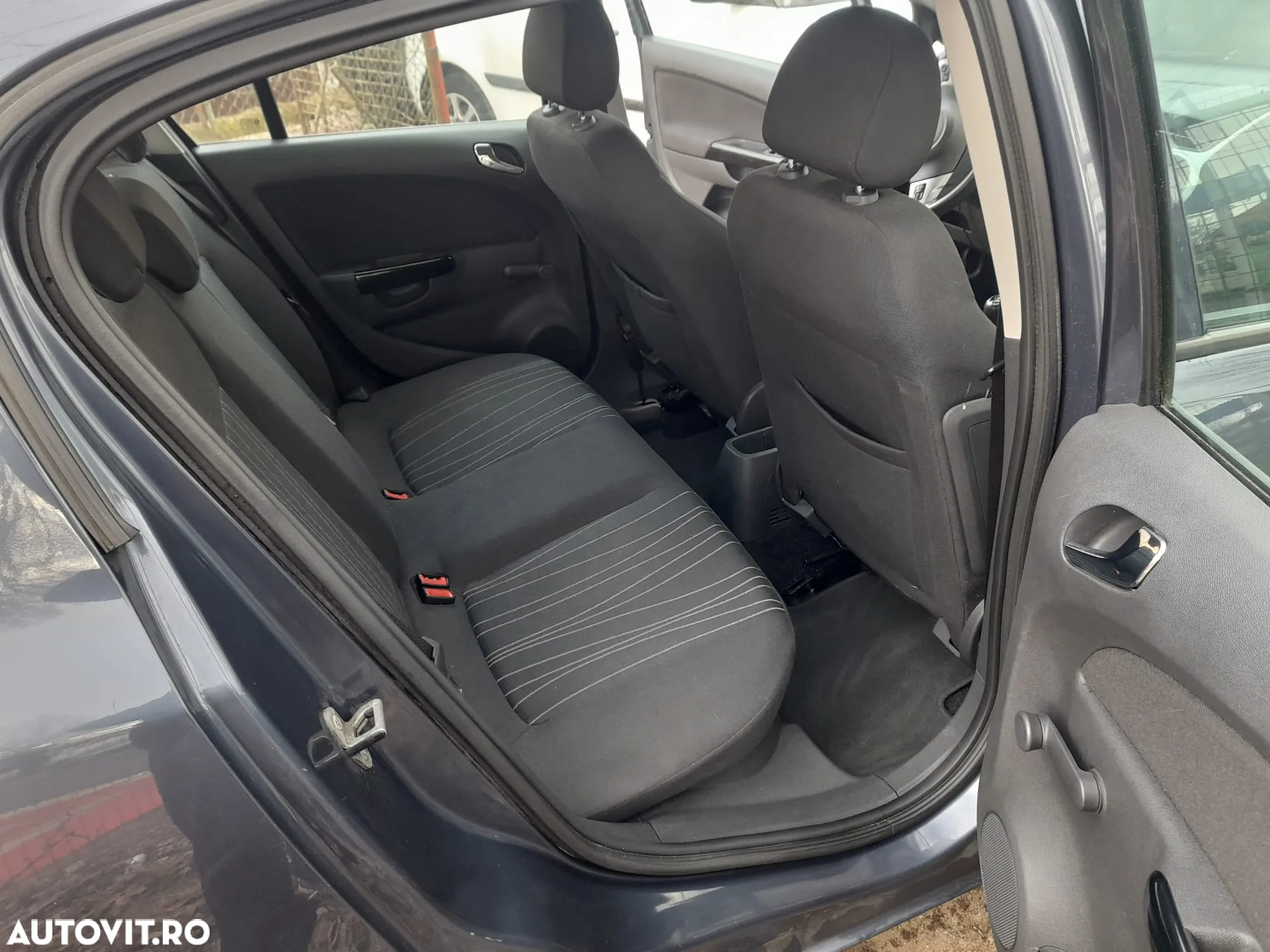 Opel Corsa 1.2 16V Catch me now - 10